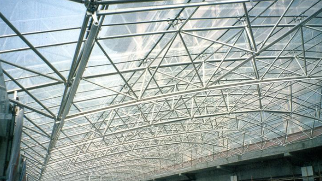 东兴网架公司的黑色压型钢板的吊装步履有哪些